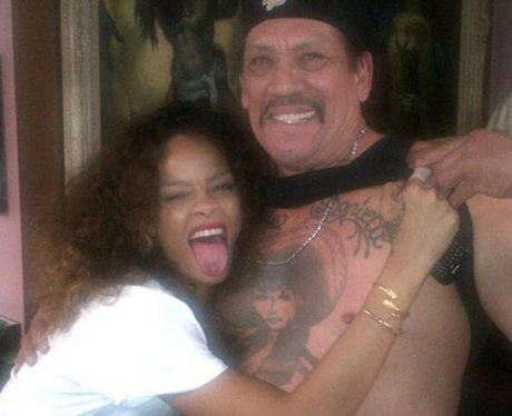 Rihanna twitter