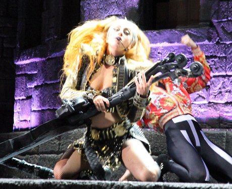 lady-gaga-on-tour-in-china--1337552556-v